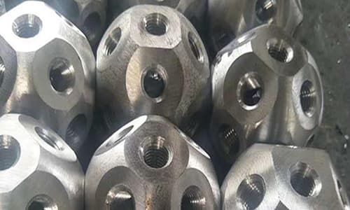 泰兴螺栓球网架的设计制作与安装